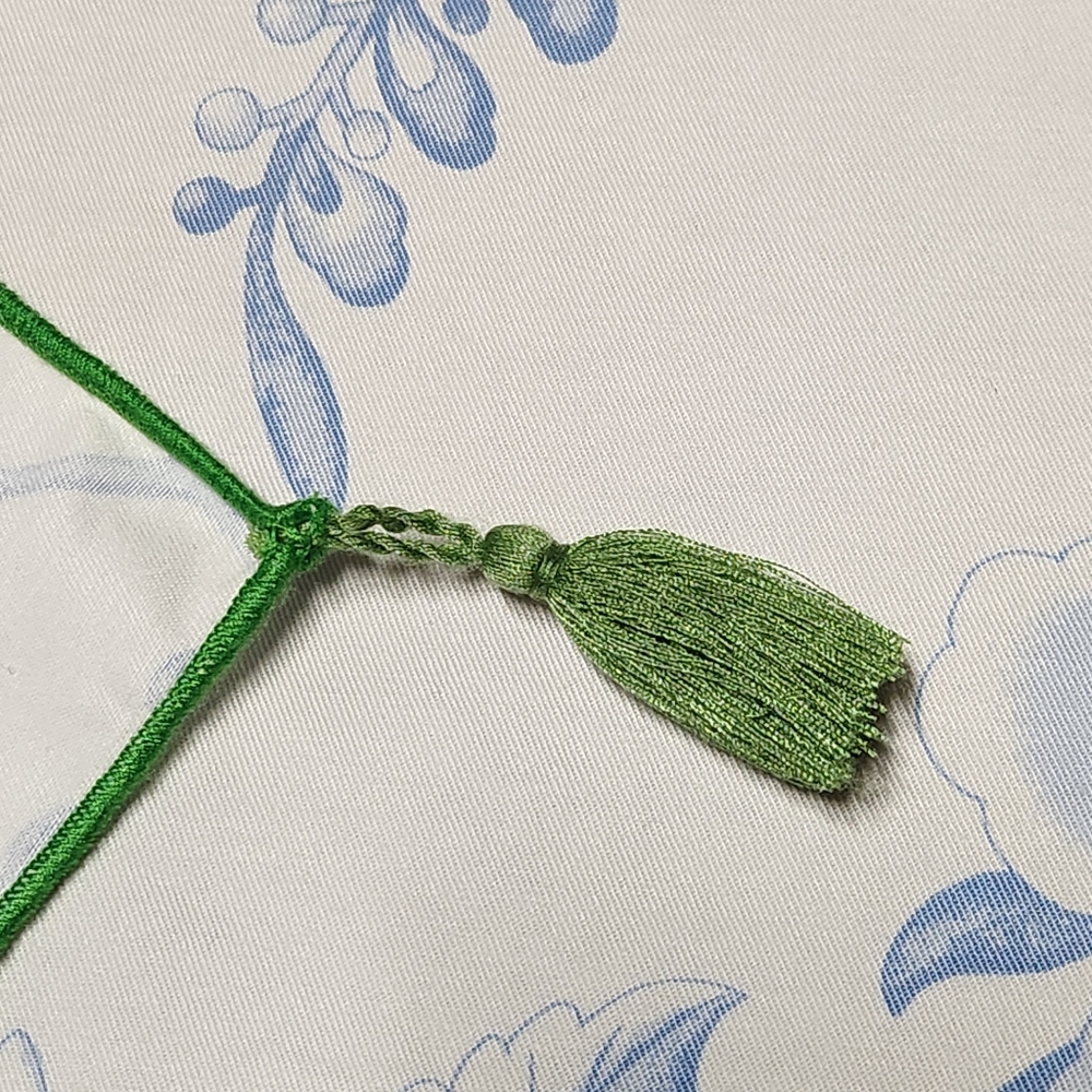 Custom Chinoiserie Ginger Jar Table Topper – 100% Cotton – Green Piping & Tassel - Picture 6 of 10